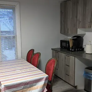  Apartment Gigi's Oasis By The Falls Canada