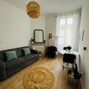  Appartement Joli Sur Le Port France