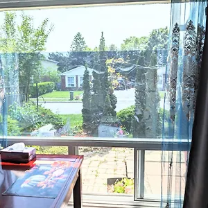  Homestay Renovated Cozy Bedroom With Private Washroom Canada